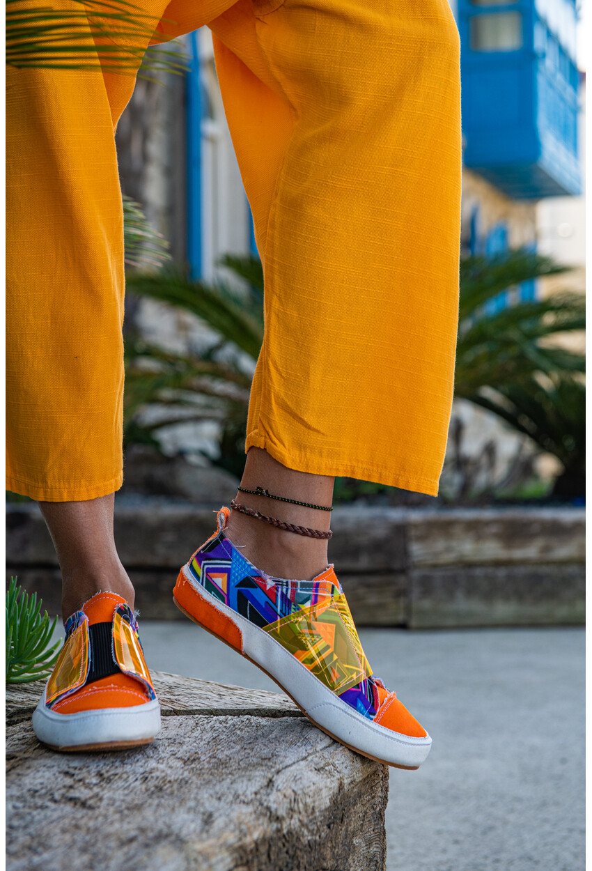 GUKI35 My Kind Of Beautiful Sneaker Gk2101-01009