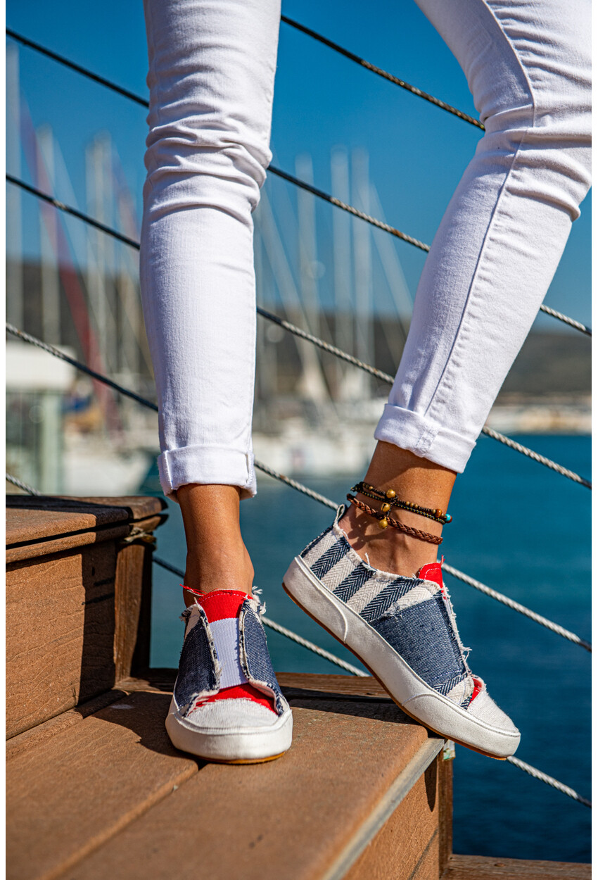GUKI35 Take Me To Seaside Sneaker Gk2101-01014