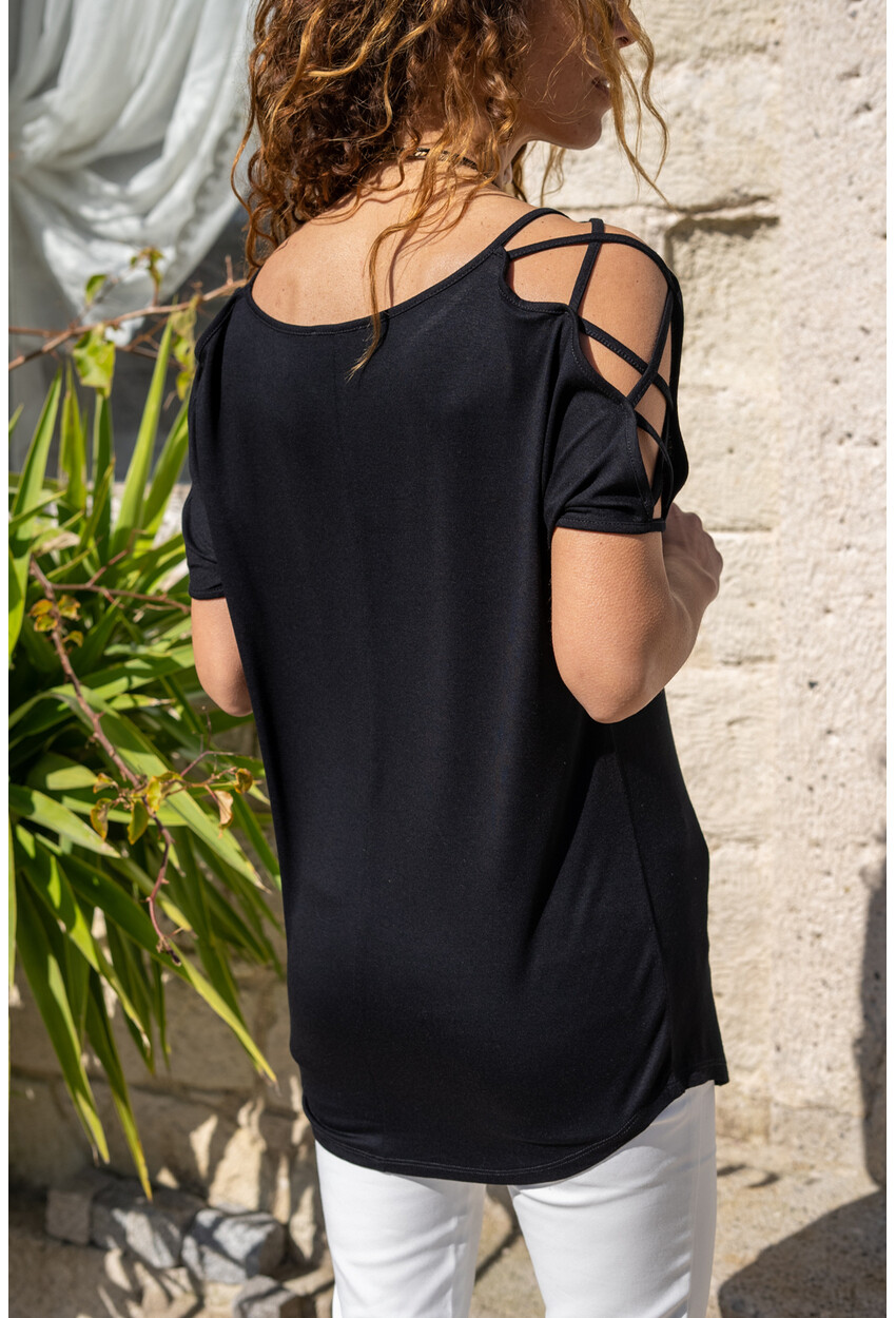 Kadın Siyah Omzu Çarpraz Bantlı Salaş T-Shirt GK-JR400