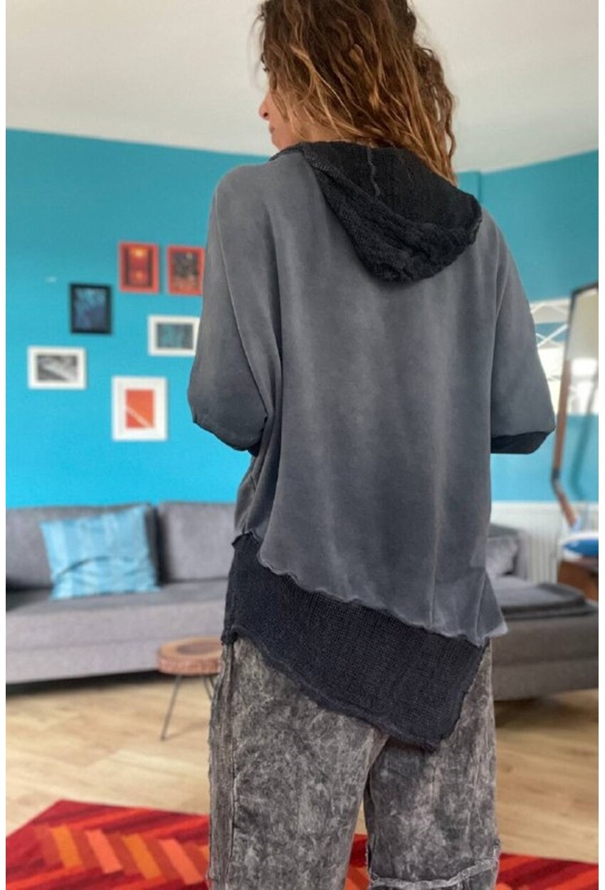 Kadın Antrasit Yıkamalı File Detaylı Asimetrik Kesim Kapüşonlu Oversize Salaş Sweatshirt Rsd3060