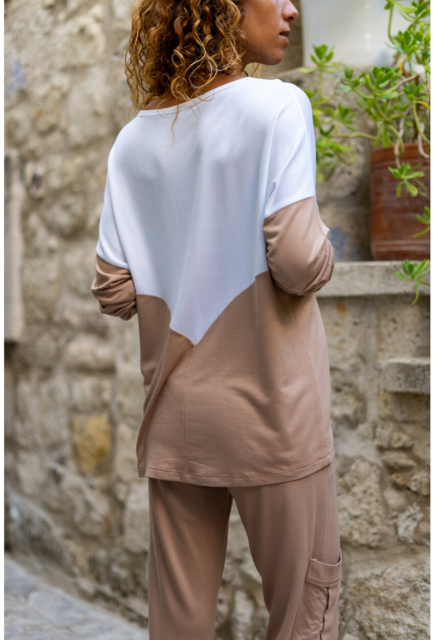 Kadın Bej-Beyaz V Yaka Color Block Yumuşak Dokulu Salaş Bluz GK-BST3167