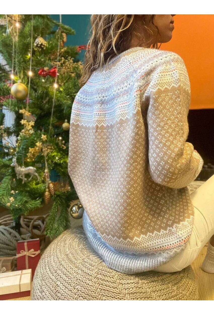 Kadın Bej-Beyaz Yılbaşı Desenli Oversize Triko Kazak CCK2023