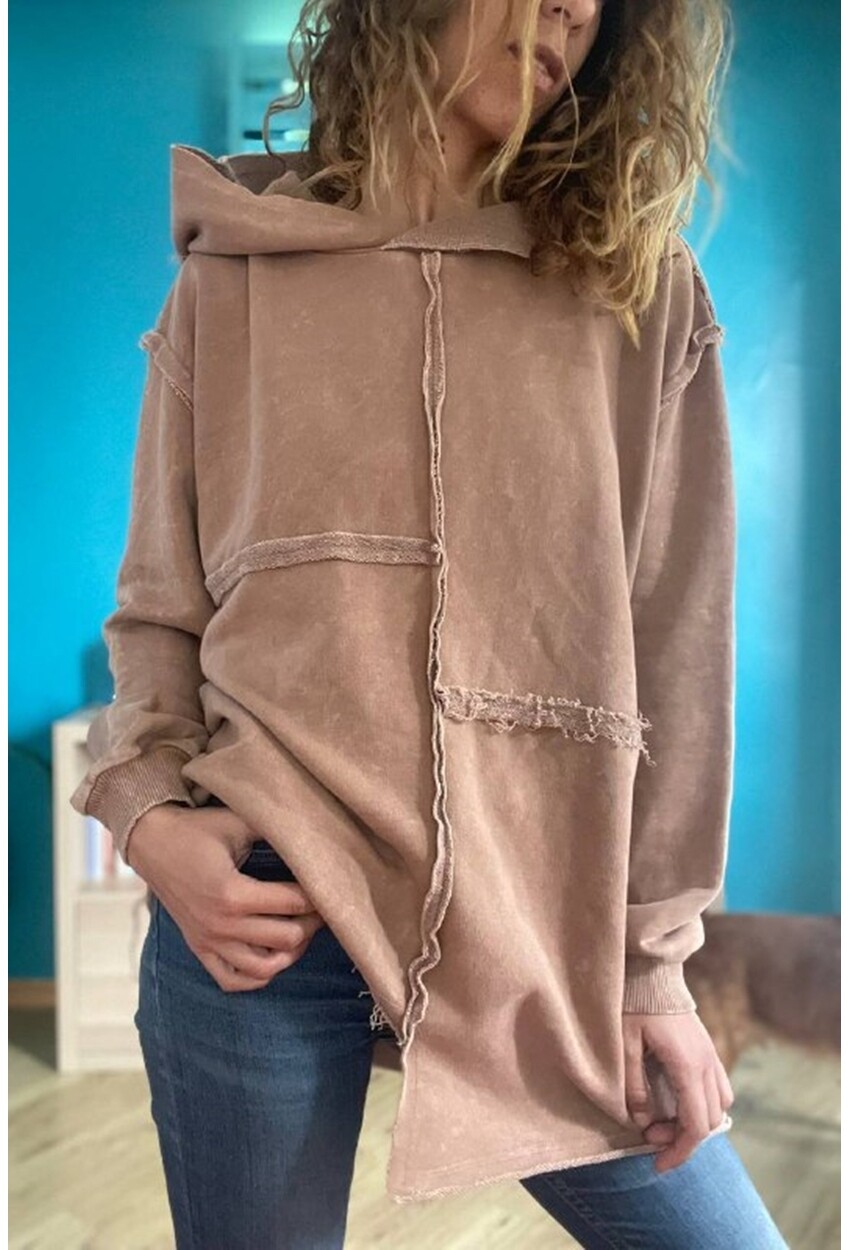 Kadın Bej Yıkamalı Kapüşonlu Asimetrik Kesim Parçalı Oversize Sweatshirt Rsd3055