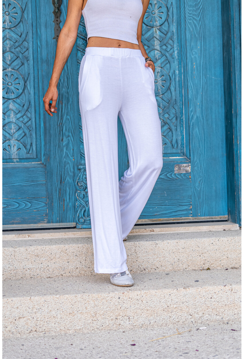 Kadın Beyaz Beli Lastikli Cepli Bol Paça Yumuşak Dokulu Pantolon Bst3169