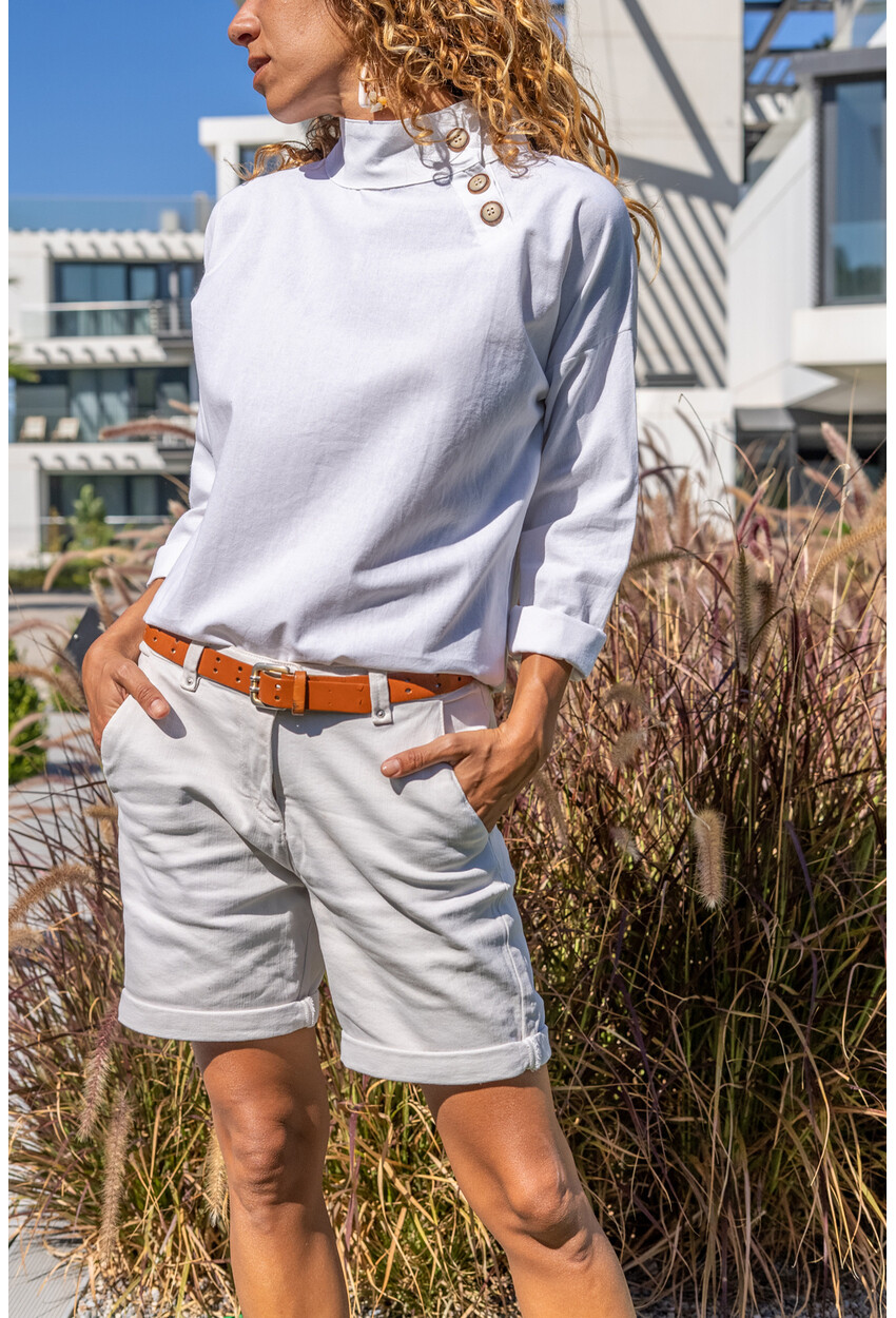 Kadın Beyaz Boynu Düğme Detaylı Keten Bluz Bst3279