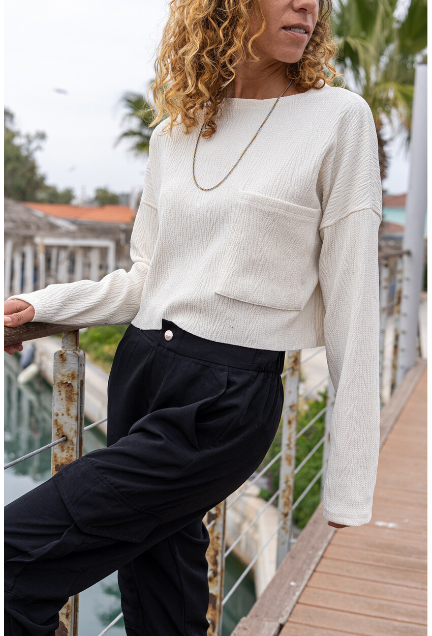 Kadın Beyaz Kendinden Dokulu Cepli Crop Salaş Sweatshirt Bst3321