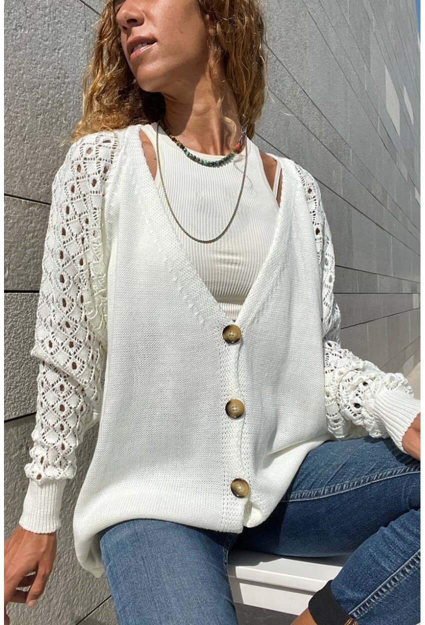 Kadın Ekru Raglan Kol Düğmeli Kolları Ajurlu Salaş Hırka Cck95004
