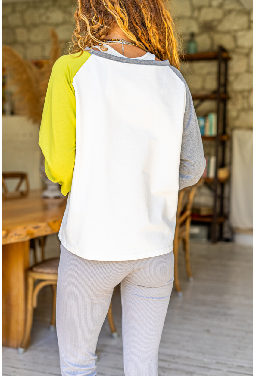 Kadın Fıstık Yeşili-Gri Raglan Kol Dikiş Detaylı Kayık Yaka Color Block Sweatshirt Bst3472