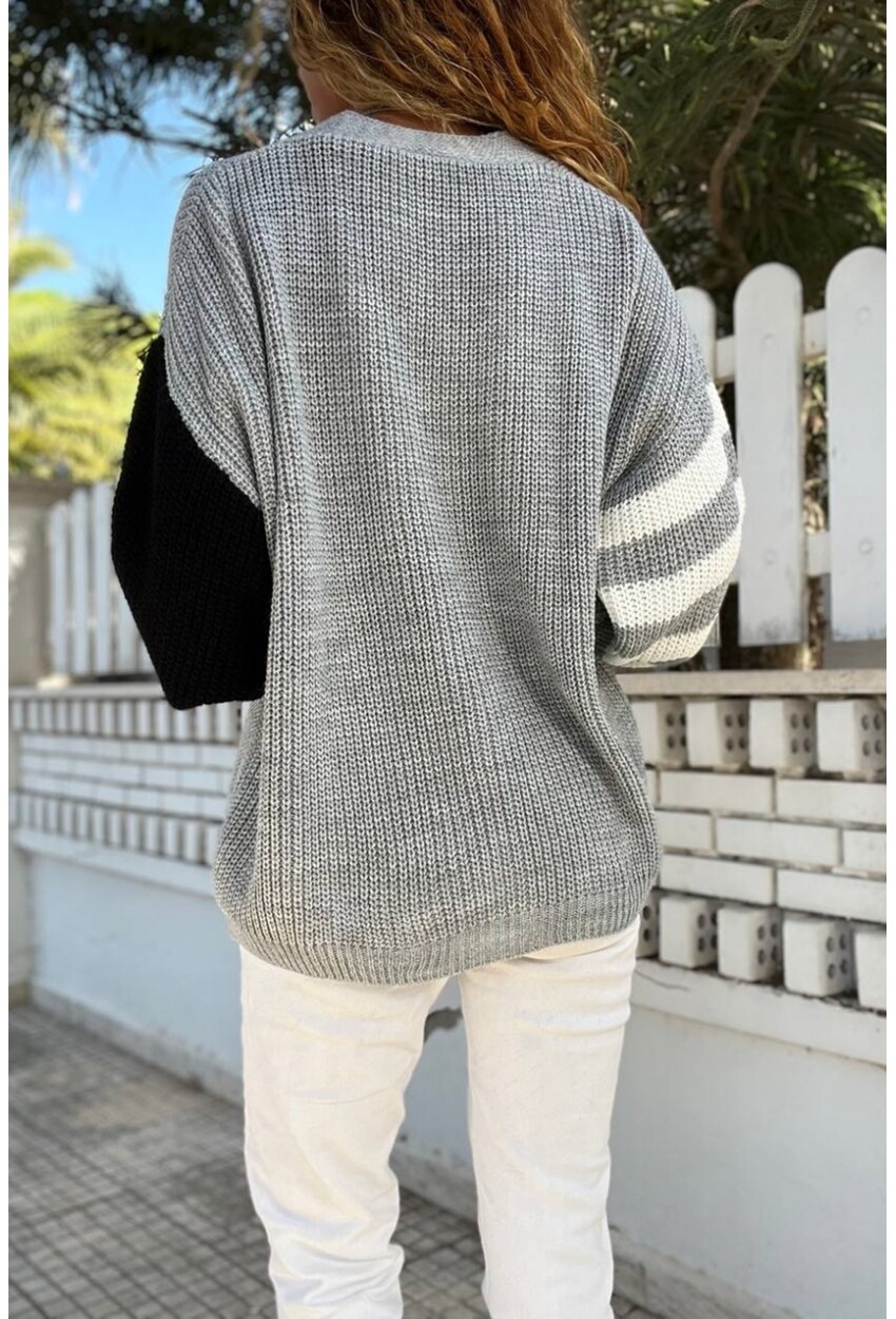 Kadın Gri Düğmeli Color Block Salaş Hırka Cck95017