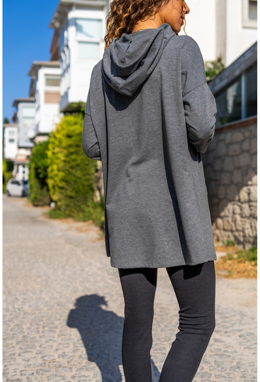 Kadın Gri Kapüşonlu Kanguru Cep Uzun Salaş Sweatshirt Bst3476