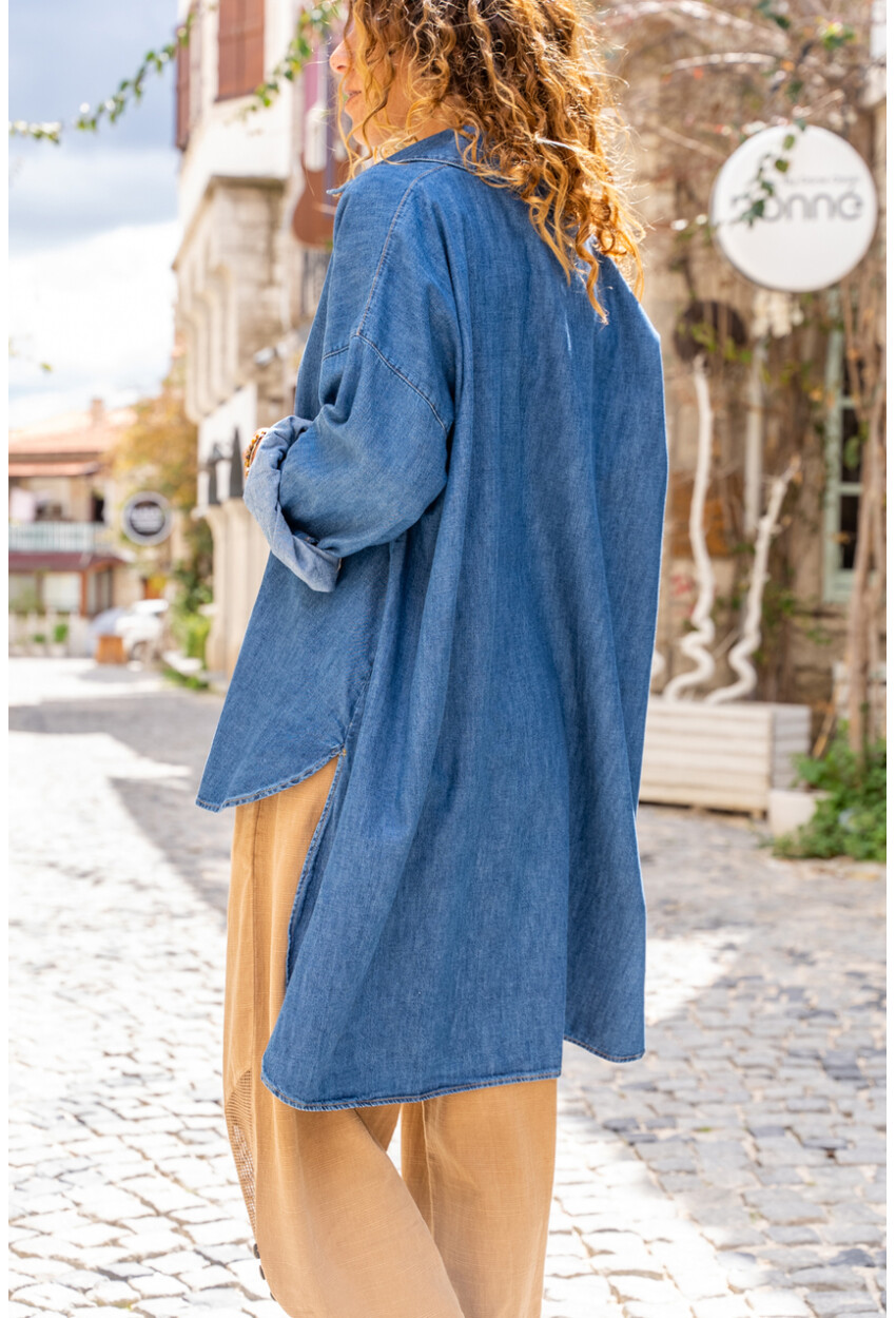 Kadın Lacivert Oversize Yıkamalı Arkası Uzun Kot Tunik Gömlek BST3357