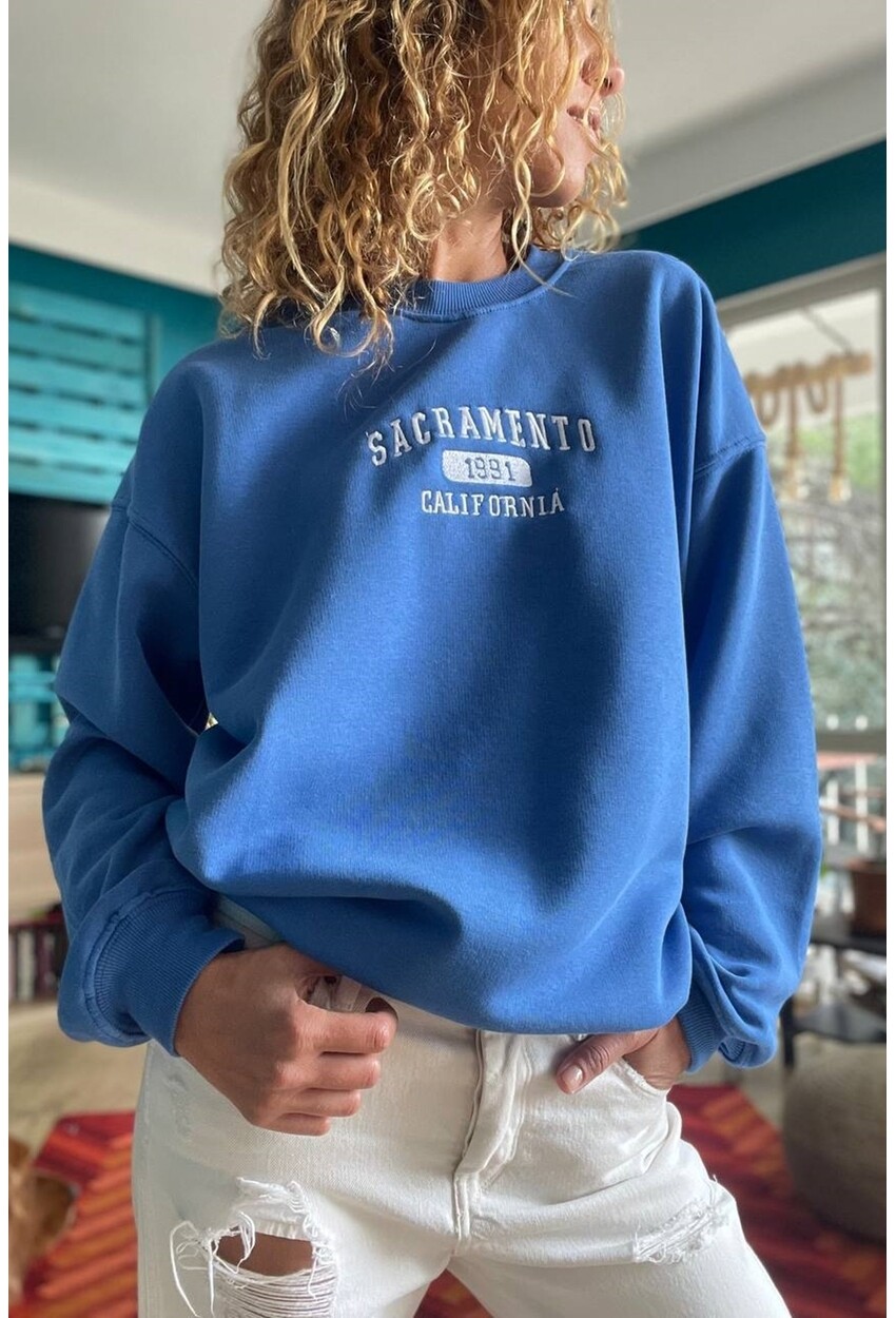 Kadın Mavi Üç İplik Baskılı Oversize Sweatshirt Son1