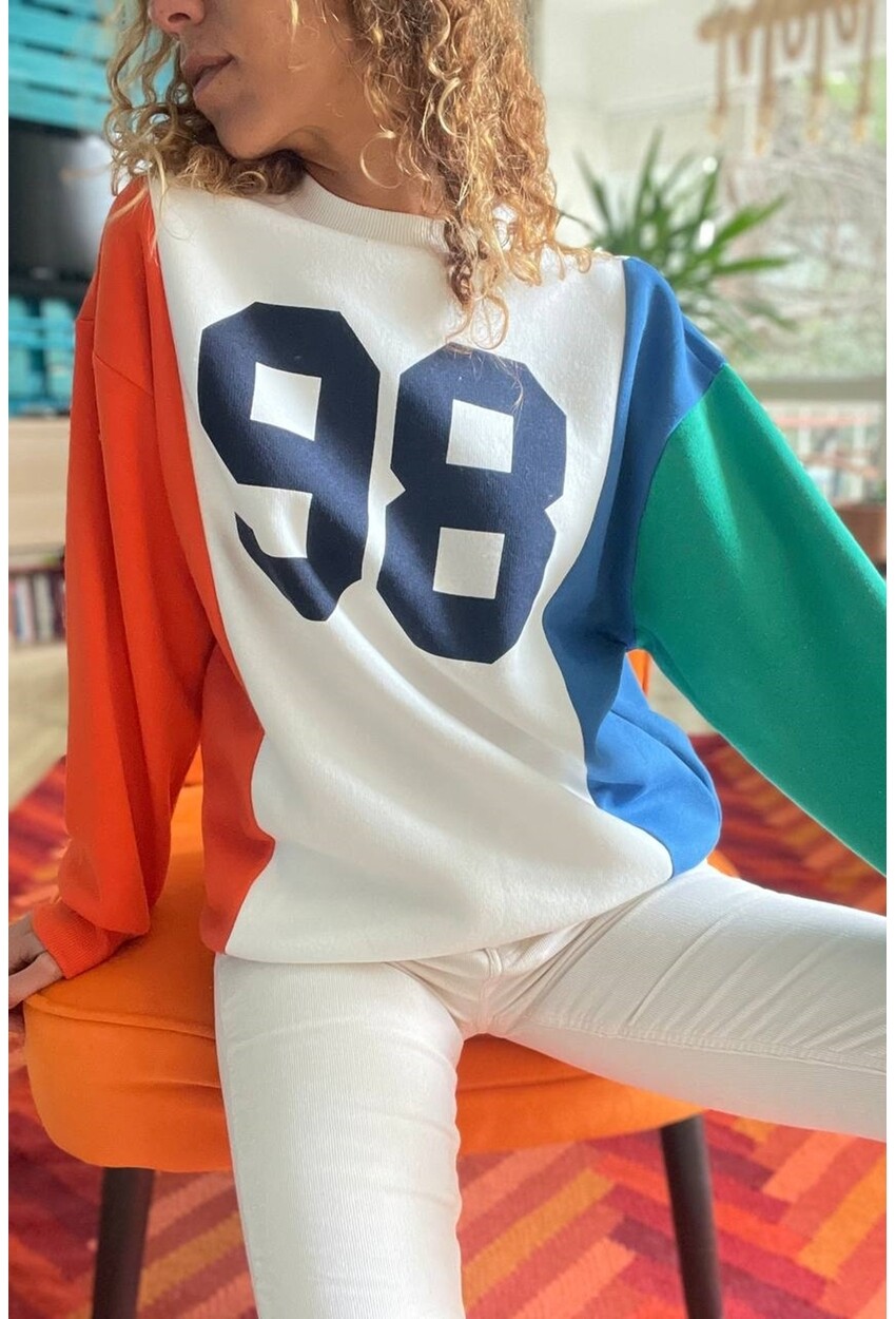 Kadın Multi Color Block Baskılı Oversize Üç İplik Sweatshirt Zm3