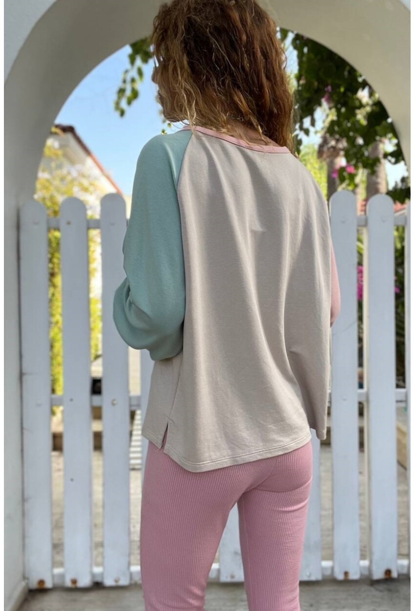 Kadın Pudra-Mint Raglan Kol Dikiş Detaylı Kayık Yaka Color Block Sweatshirt Bst3472