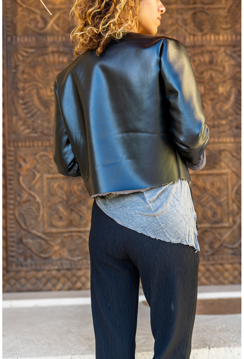 Kadın Siyah İçi Kürk Dışı Deri Crop Ceket Bst3301