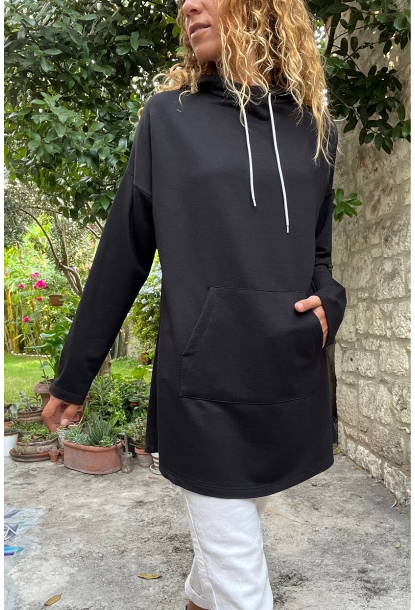 Kadın Siyah Kapüşonlu Kanguru Cep Uzun Salaş Sweatshirt Bst3476