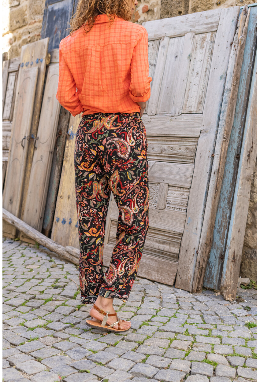Kadın Siyah Kaşmir Beli Lastikli Kemerli Dar Paça Pantolon CCK9081