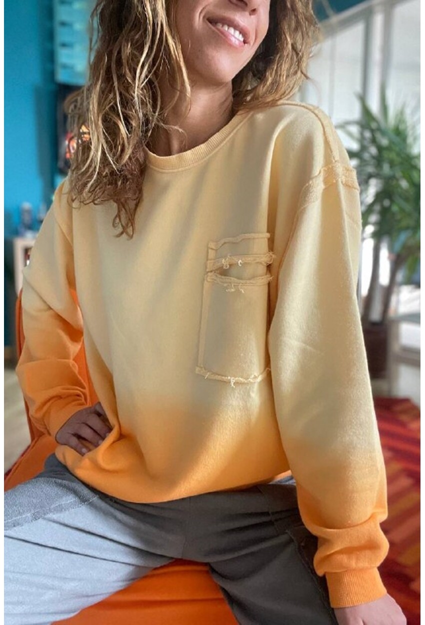 Kadın Turuncu Yıkamalı Degrade Yırtık Cep Detaylı Oversize Salaş Sweatshirt Rsd3063