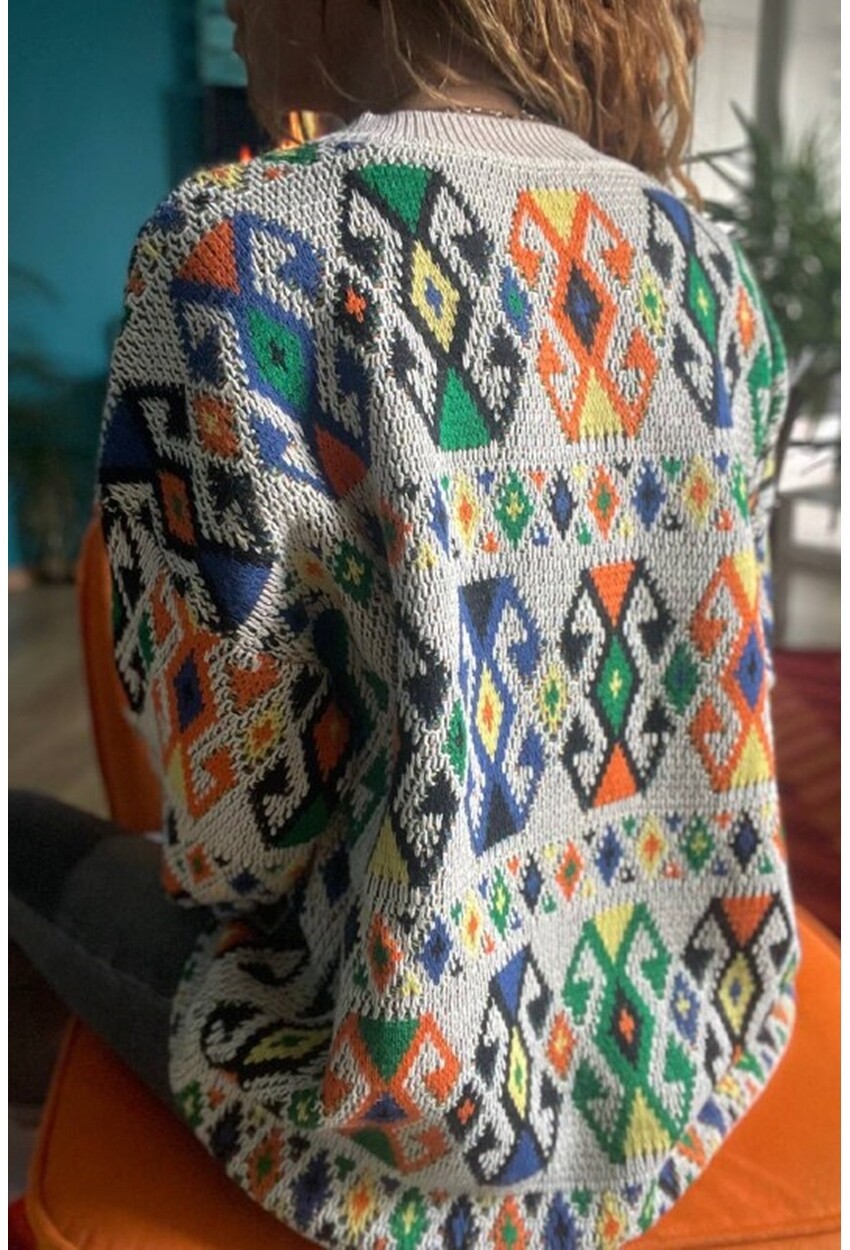 Kadın Yeşil-Turuncu Etnik Desen Oversize Salaş Yumuşak Dokulu Kazak Rsd3053