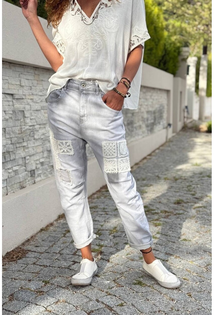 Gri Cepli Yıkamalı Brodeli Normal Bel Boru Paça Salaş Denim Pantolon 95 55