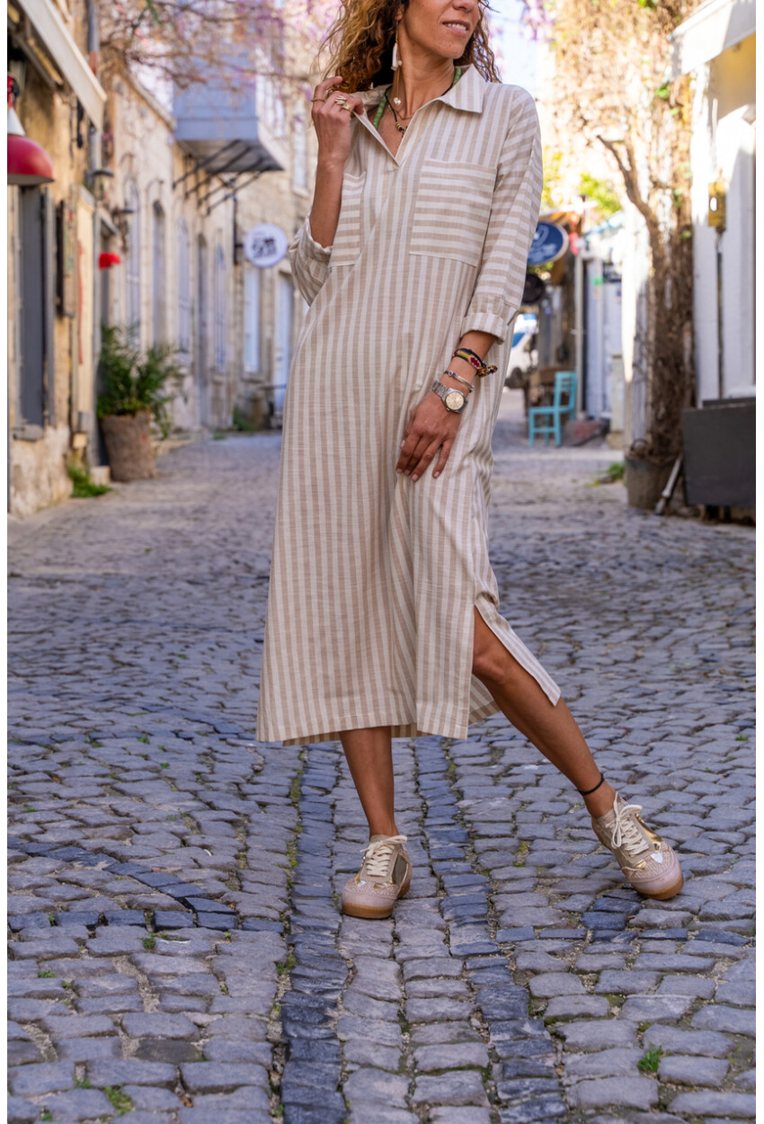 Kadın Bej Çizgili Polo Yaka Cepli Yanı Yırtmaçlı Uzun Elbise BST700-3579