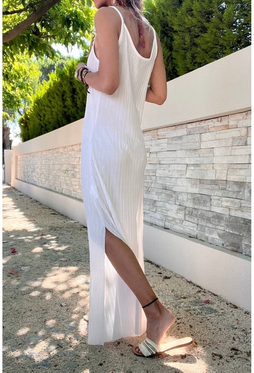 Kadın Beyaz Askılı Yanı Yırtmaçlı Pliseli Uzun Elbise BST700-3609