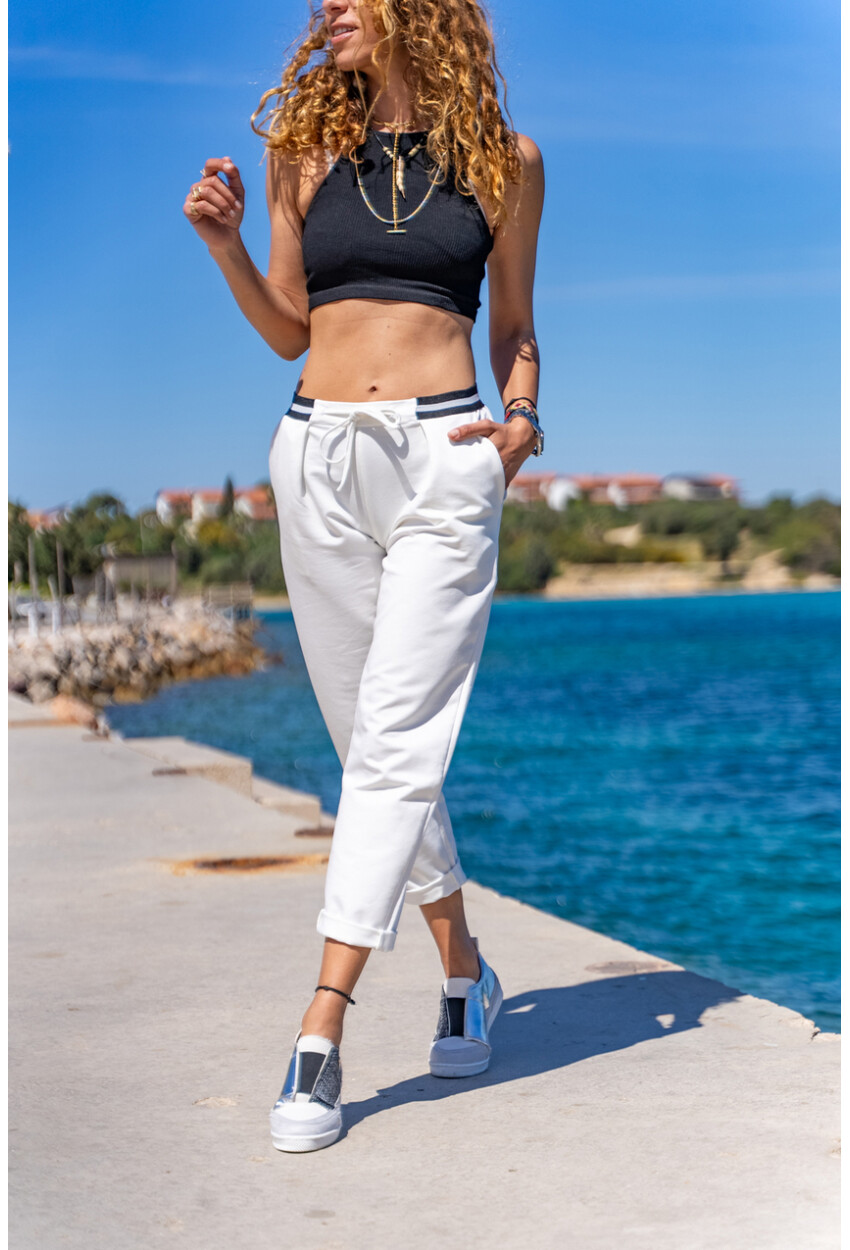 Kadın Beyaz Beli Lastikli Cepli Rahat Kalıp Pantolon BST700-3523
