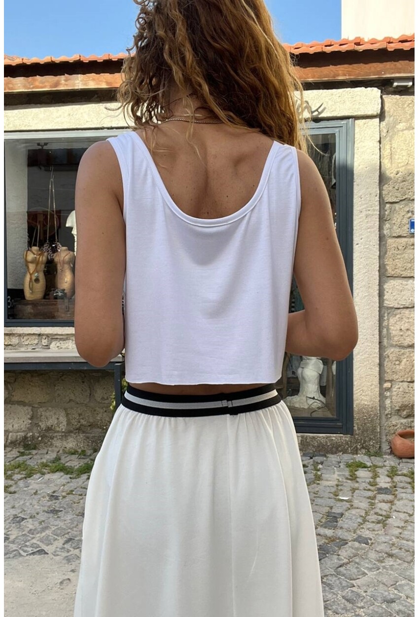 Kadın Beyaz Önü Pullu Askılı Salaş Crop Bluz BST3643