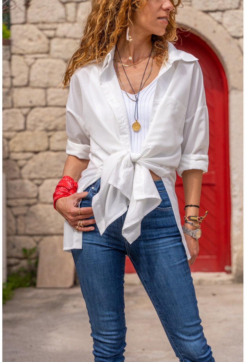 Kadın Beyaz Poplin Yanı Yırtmaçlı Oversize Uzun GömlekBST700-3518