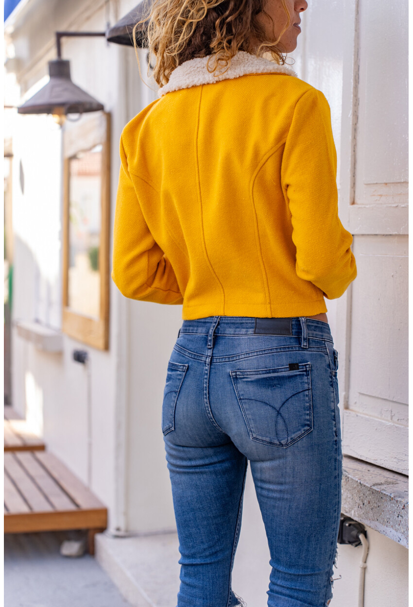 Kadın Hardal Kendinden Desenli Kaşe Yakası Peluş Fermuarlı Crop Ceket Bst3455