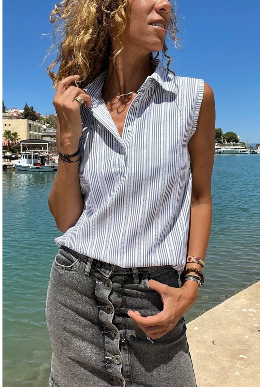 Kadın Lacivert Kendinden Dokulu Yarım Patlı Kolsuz Bluz Bst3422