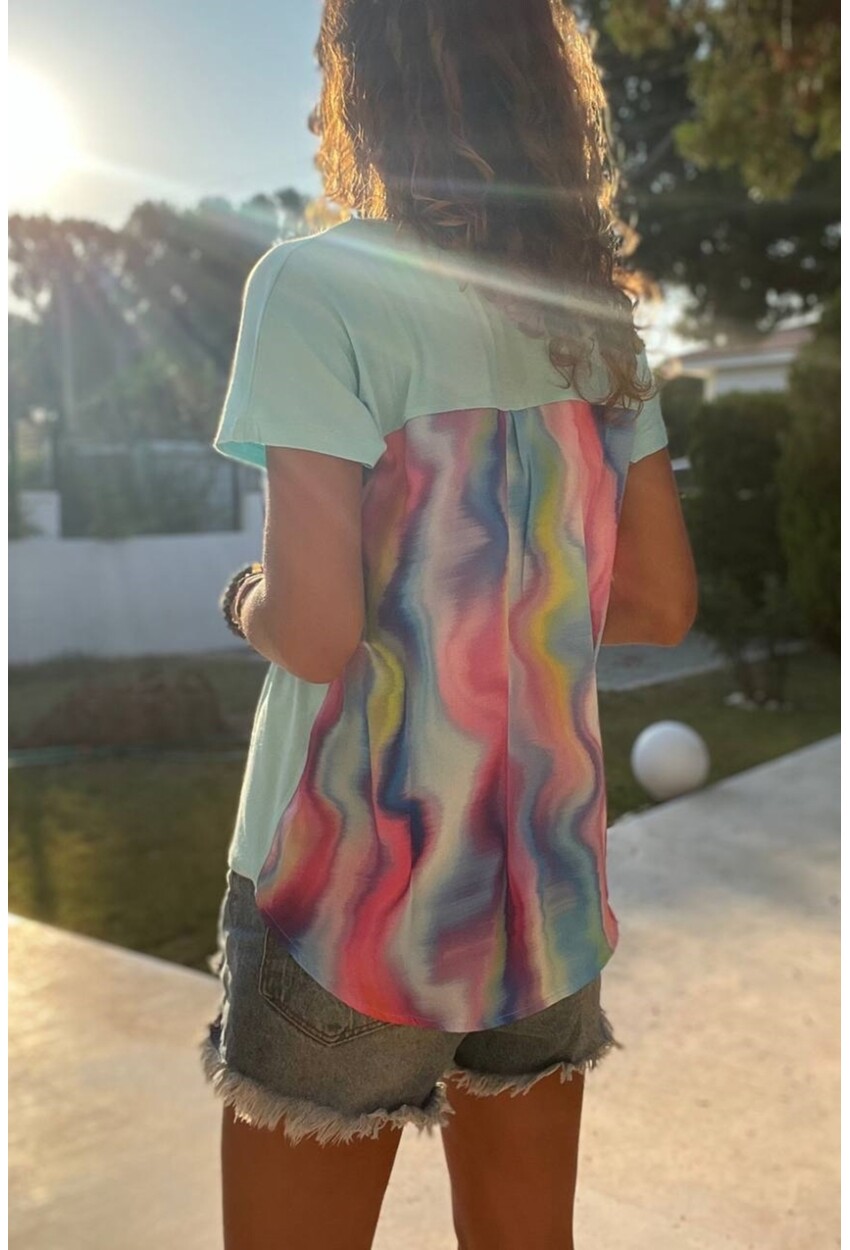 Kadın Mavi Renkli Garnili Tek Cep V Yaka Salaş T-Shirt Bst3426