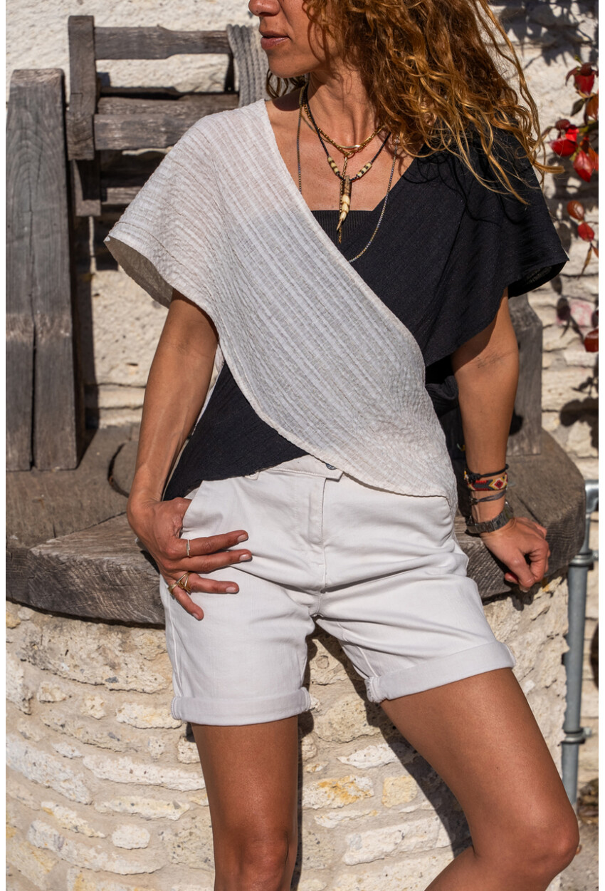 Kadın Siyah-Bej Kruvaze Color Block Kendinden Dokulu Bluz BST700-3572