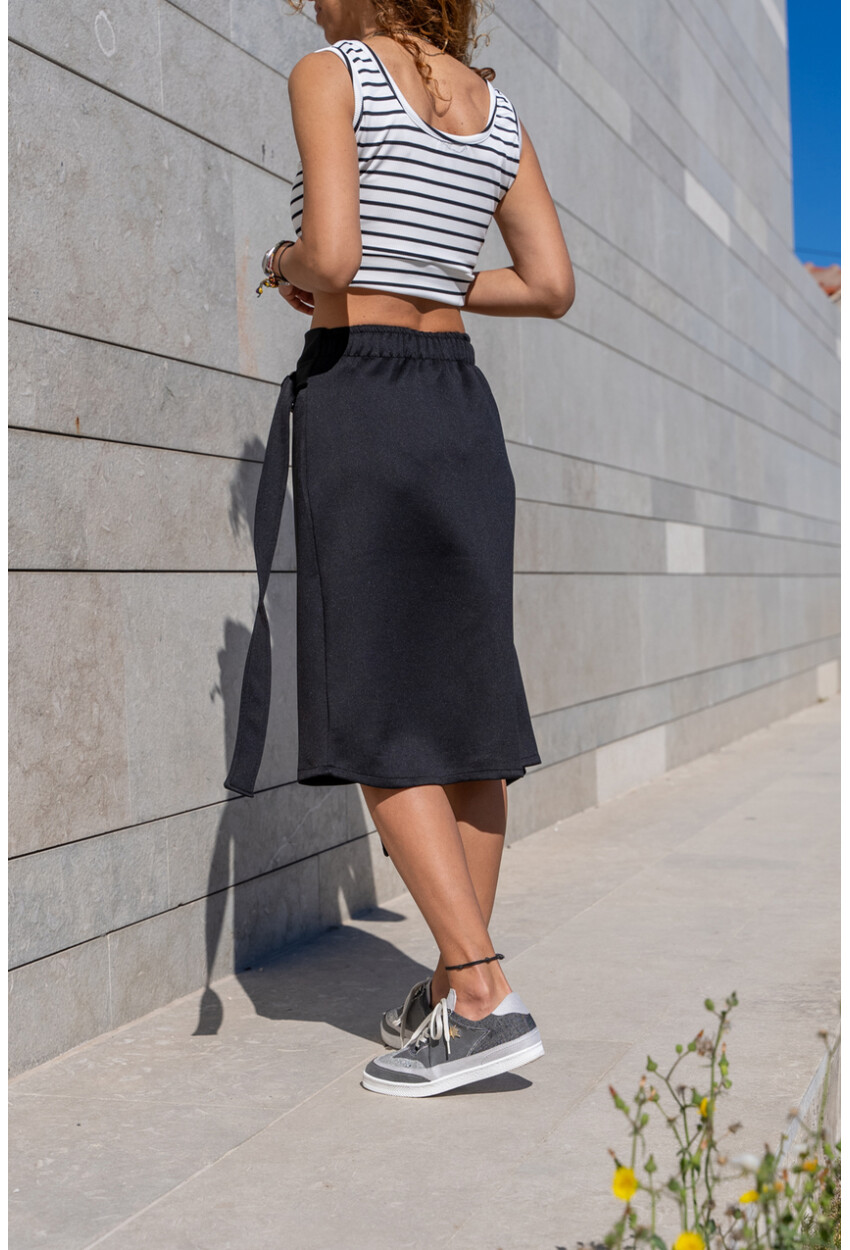 Kadın Siyah Beli Lastikli Asimetrik Kesim Tokalı Diz Altı Etek BST700-3566