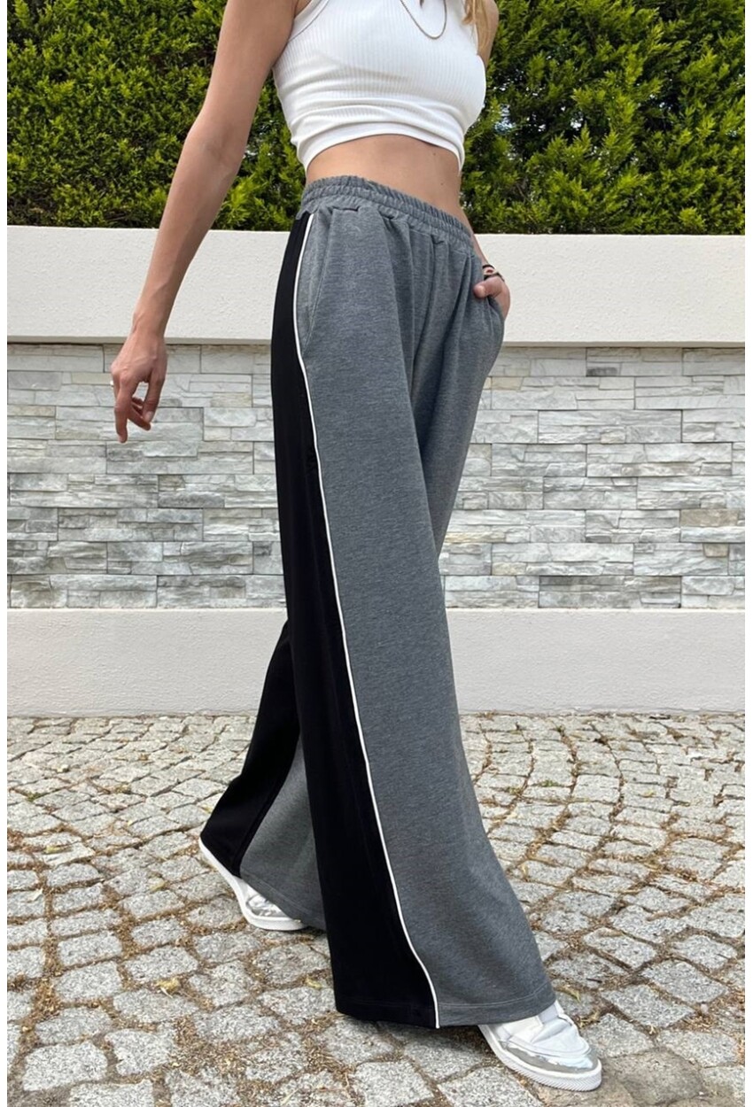Kadın Siyah Beli Lastikli Color Block Cepli Bol Kesim Eşofman Altı BST700-3495