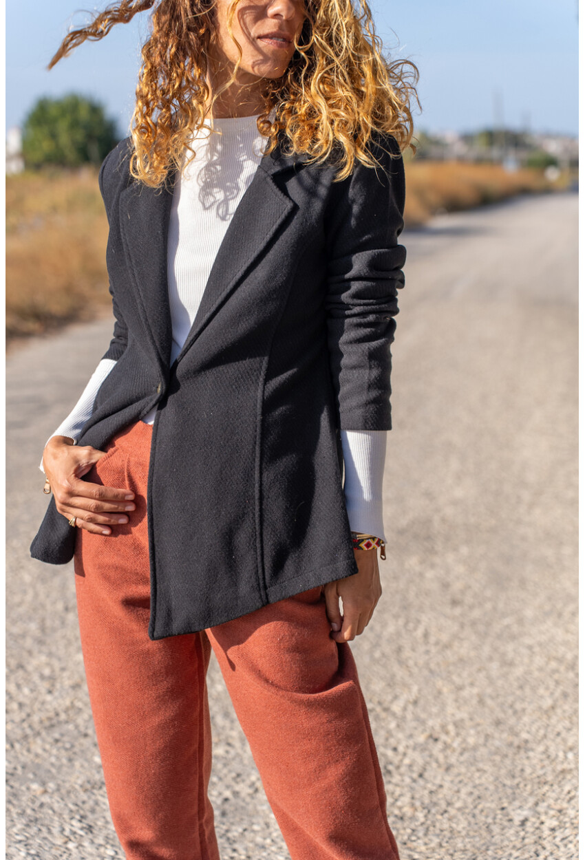 Kadın Siyah Kendinden Desenli Kaşe İçi Astarlı Tek Düğme Blazer Ceket Bst3449