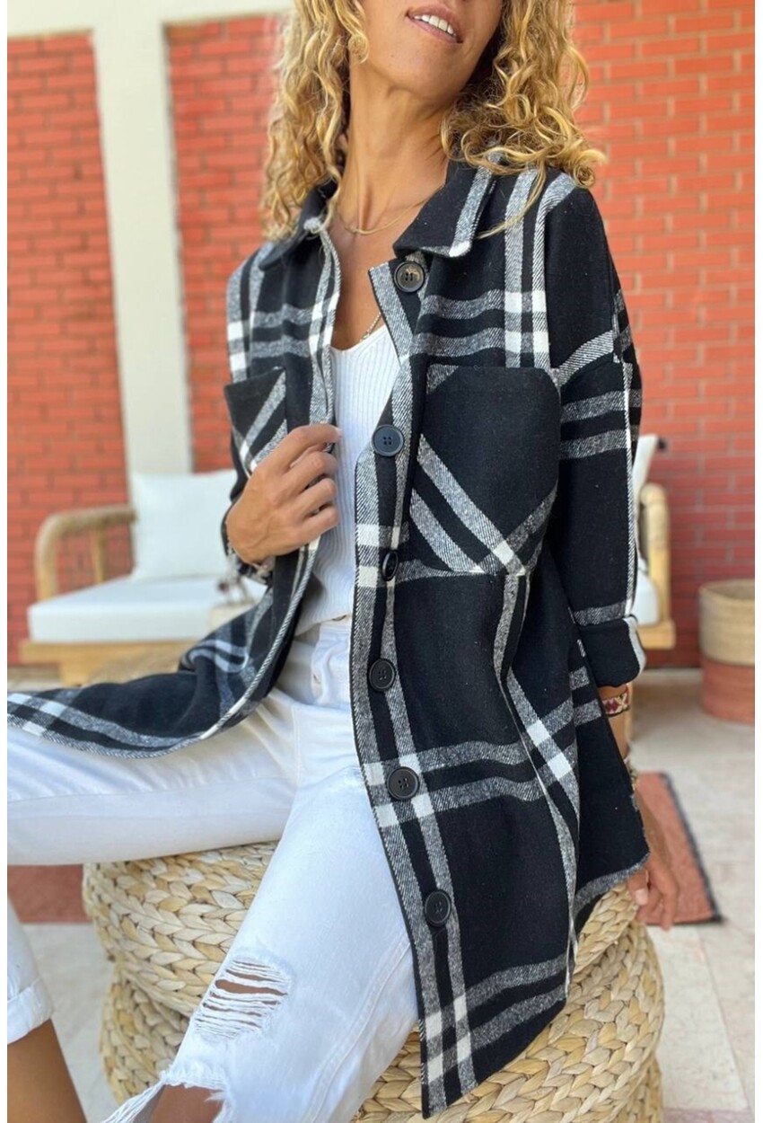 Kadın Siyah Oversize Yumuşak Dokulu Kaşe Cepli Gömlek BST700-3539