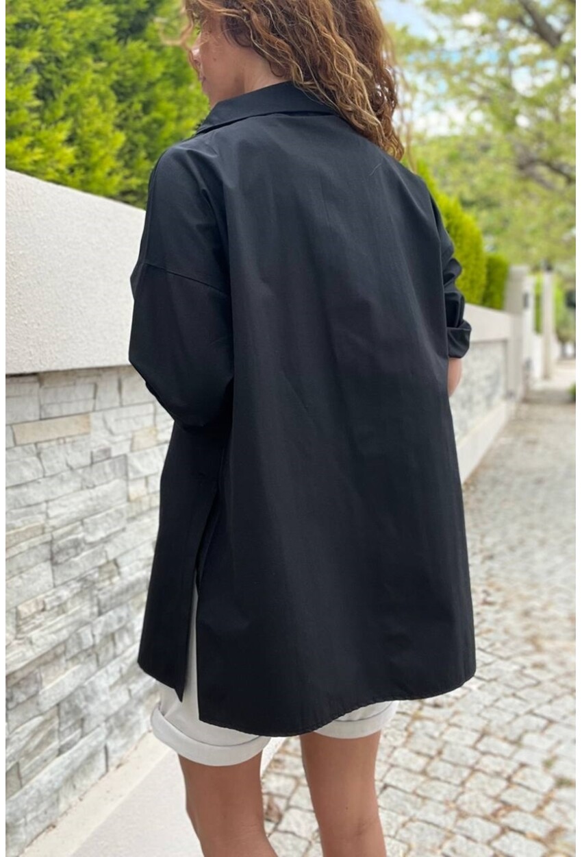 Kadın Siyah Poplin Yanı Yırtmaçlı Oversize Uzun GömlekBST700-3518
