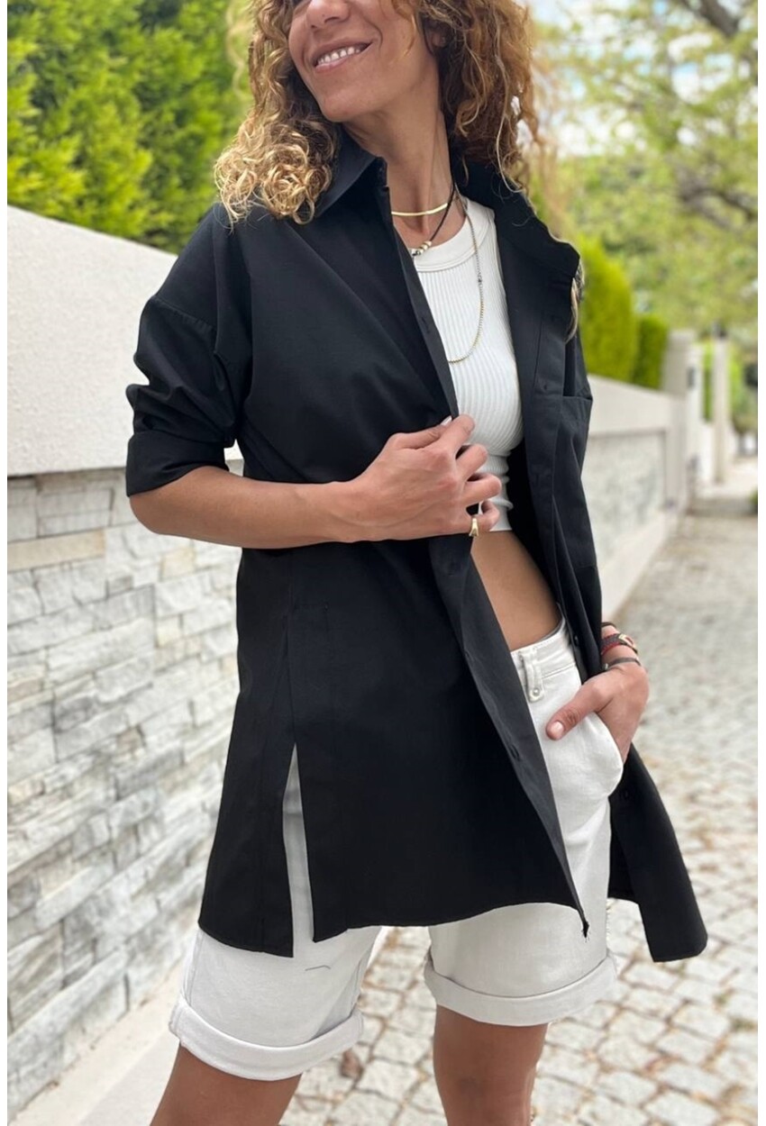 Kadın Siyah Poplin Yanı Yırtmaçlı Oversize Uzun GömlekBST700-3518