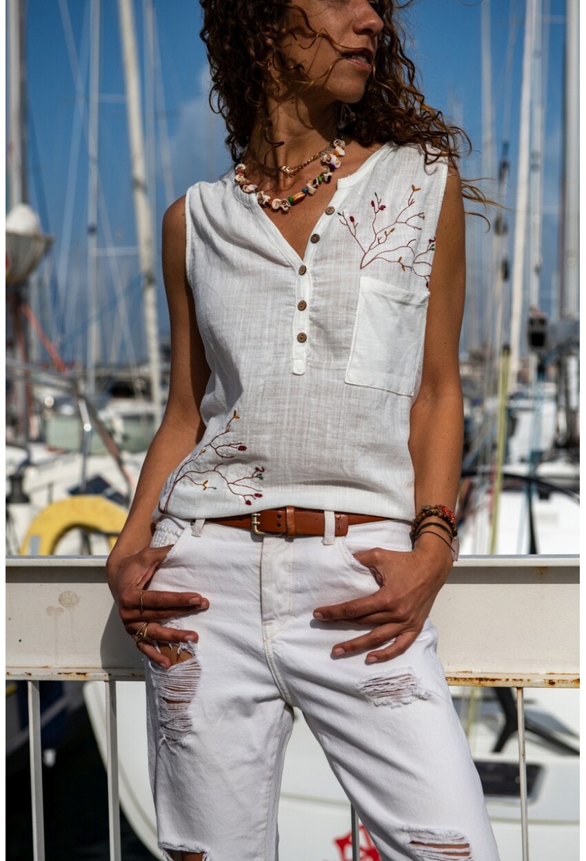 Womens Ecru Washed Linen Embroidered Pocket Half Pat Sleeveless Blouse GK-RSD2042
