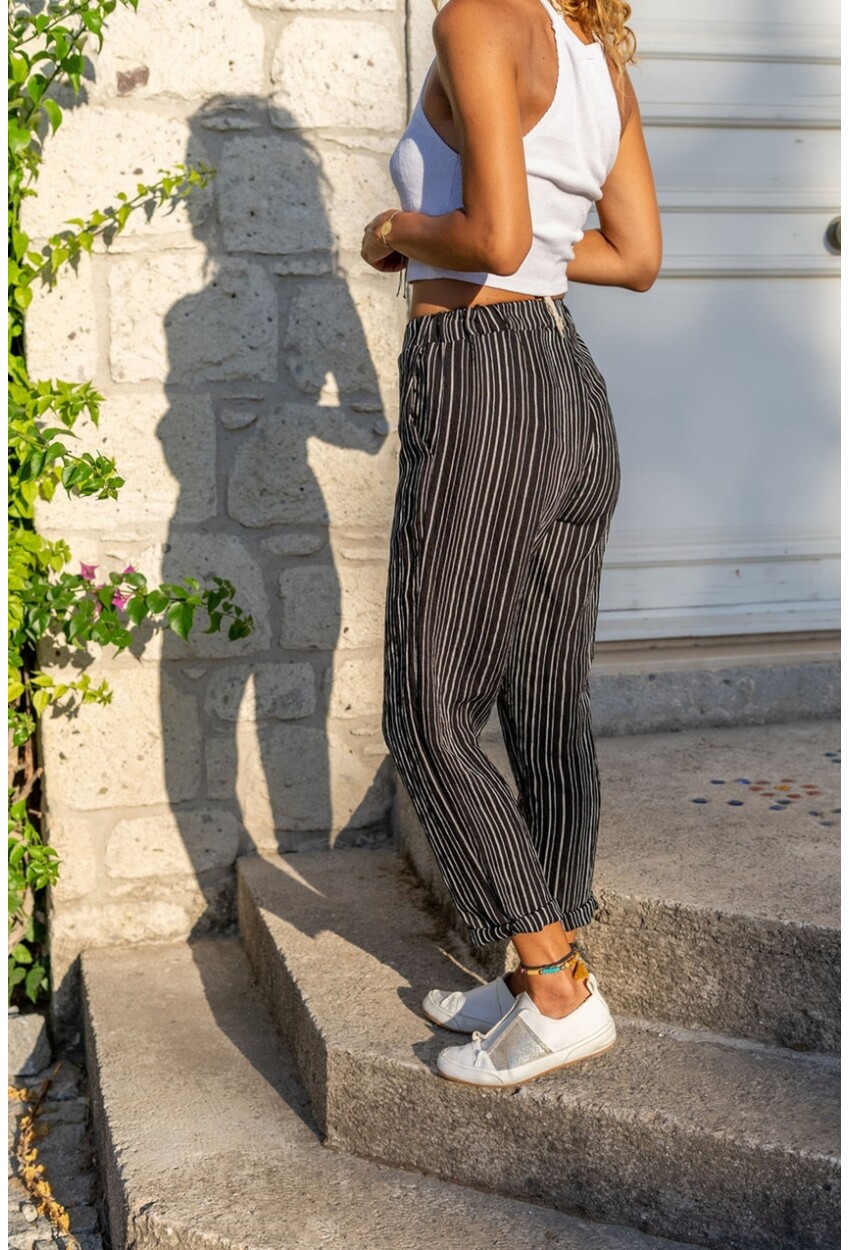 Womens Black-White Striped Loose Trousers With Elastic Waist Pockets Bst3277