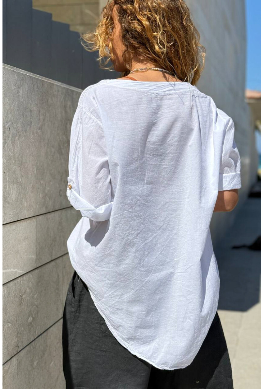 İtalyan Beyaz Düğmeli Yaka Yıkamalı Omzu Fileli Pul Payet Aplikeli Salaş Dokuma Bluz 70 55