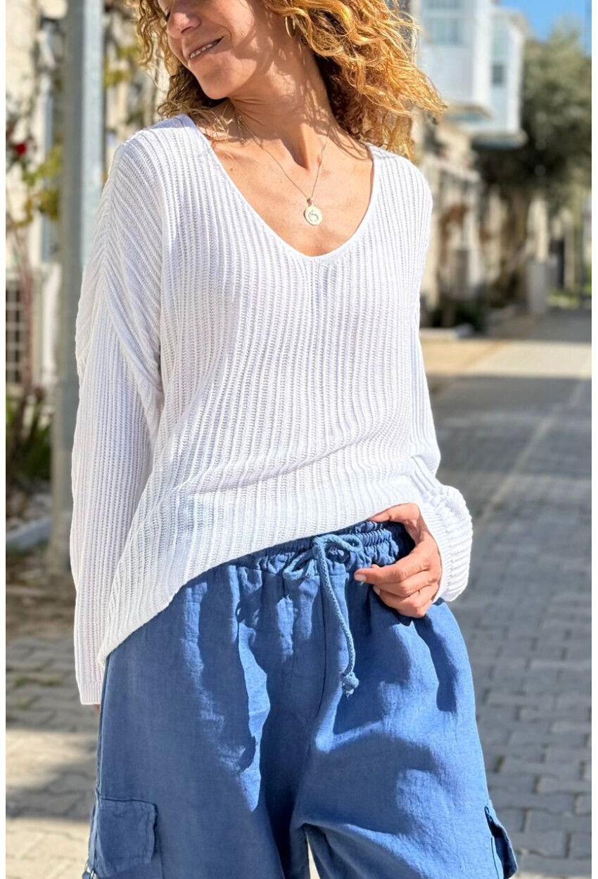 İtalyan Ekru V Yaka Ajurlu Pamuklu Salaş Dokuma Bluz 65 55