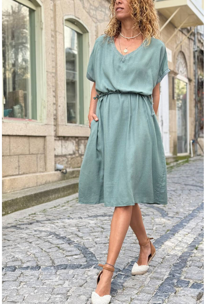 İtalyan Haki V Yaka Cepli Sim Garnili Lastikli Bel Salaş Dokuma Elbise 100 50