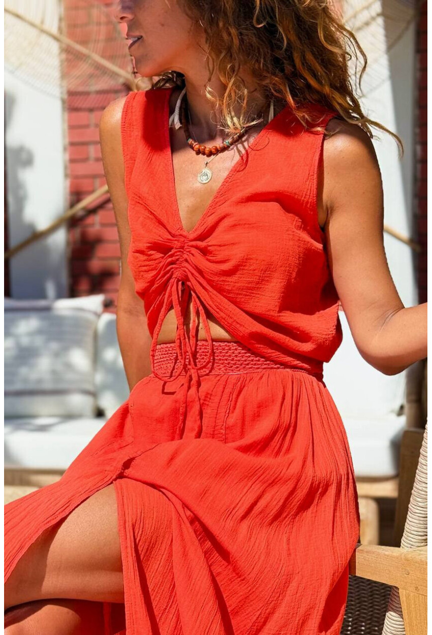 Mercan Kolsuz Büzgülü Pamuklu Crop Fit Dokuma Bluz 50 45