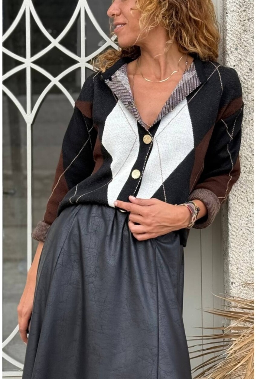 Siyah Baklava Desen Düğmeli Yün Karışımlı Triko Hırka 55 45