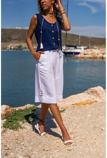 Beyaz Beli Lastikli Kendinden Dokulu Yanı Düğmeli Cepli Bermuda Şort GK-BST3146