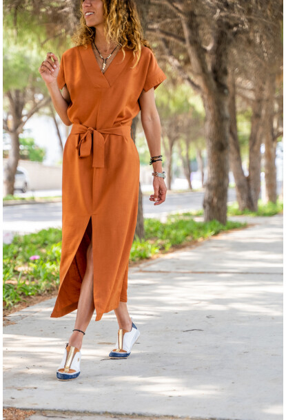 Kiremit Keten Önden Yırtmaçlı Kendinden Kemerli Uzun Elbise Bst3221