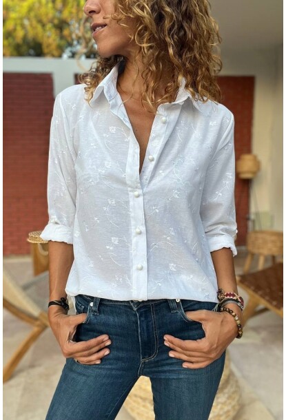 Beyaz Kendinden Nakışlı Salaş Gömlek BST700-3398