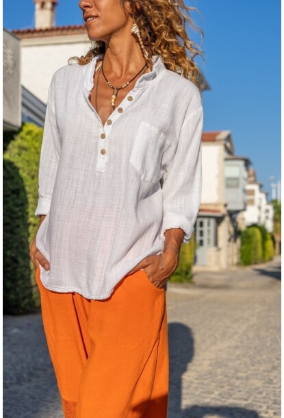 Beyaz Düğmeli Yaka Yıkamalı Yumuşak Dokulu Pamuk Salaş Bluz 75 55